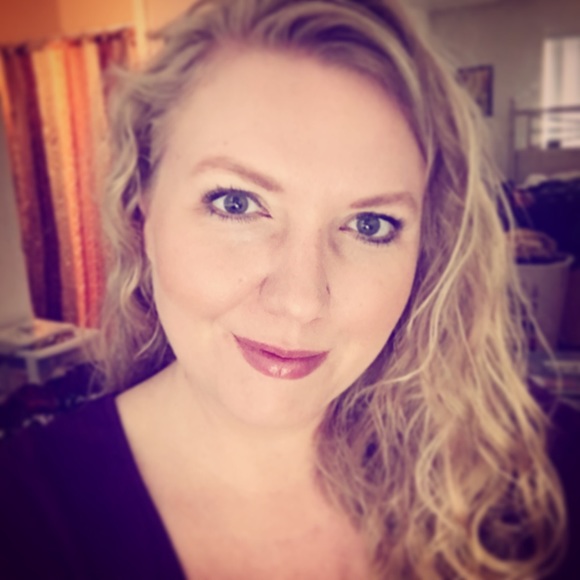 Meet your Posher, Krista - Picture 11 of 11